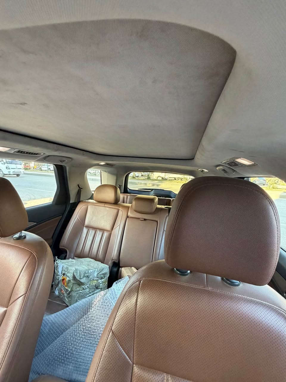 💥 بيع بسعر صدمة 💥
شانجان CS95 2019  
‎سيارة حرة 
‎مواصفات السياره : ( فئه كلاسك ) 
‎محرك ٢٠٠٠ تيربو
‎ناقل الحركة ( الگير ) 6 نمر .
‎دبل كليتش .
‎رقم سليمانية 
‎بصمة تشغيل وبصمة ابواب
‎تشغيل عن بعد 
‎٧ راكب
‎كراسي جلد
‎مقبس فولتيه 220
‎مرايا كهرباء طوي مع اشارات 
‎ كامرة خلفية . 
‎هاند بريك بصمة
‎شاشة اندرويد 14 انش !  
‎مثبت سرعه 
‎حساسات امامية وخلفية
‎مانع سرقه 
‎كرسي السائق والراكب كهرباء 
‎كرسي السائق مساج
‎قيادة متعدده الاستعمالات 
‎مكيف امامي وخلفي ديجتال 
‎لدات امامية
‎لد اضاءة داخلية
‎ويل كروم ١٩ مغنيسيوم 
‎حاكية وبلوتوث وواي فاي 
‎‏USB&AuX
❗️بيها تعديل بارد باب الخلفي والجاملغ طرف السكن شي بسيط وبيها مكانين صبغ اقل من الشبر المحرك مجفت جديد ما بيها اي مشكلة ماشية 205 الف
السياره كامله ما بيها اي مصرف تايرات جديده دهن جديد صدر جديد كلشي تمام مكان السيارة بغداد
للاستفسار 
السعر 107 ورقة وبيها مجال بسيط

‪+964 777 569 7820‬ بغداد, العراق


**إذا كنت صاحب هذا الإعلان وتريد حذفه لأي سبب، رجاءا أرسل رسالة إلى الدعم الفني**