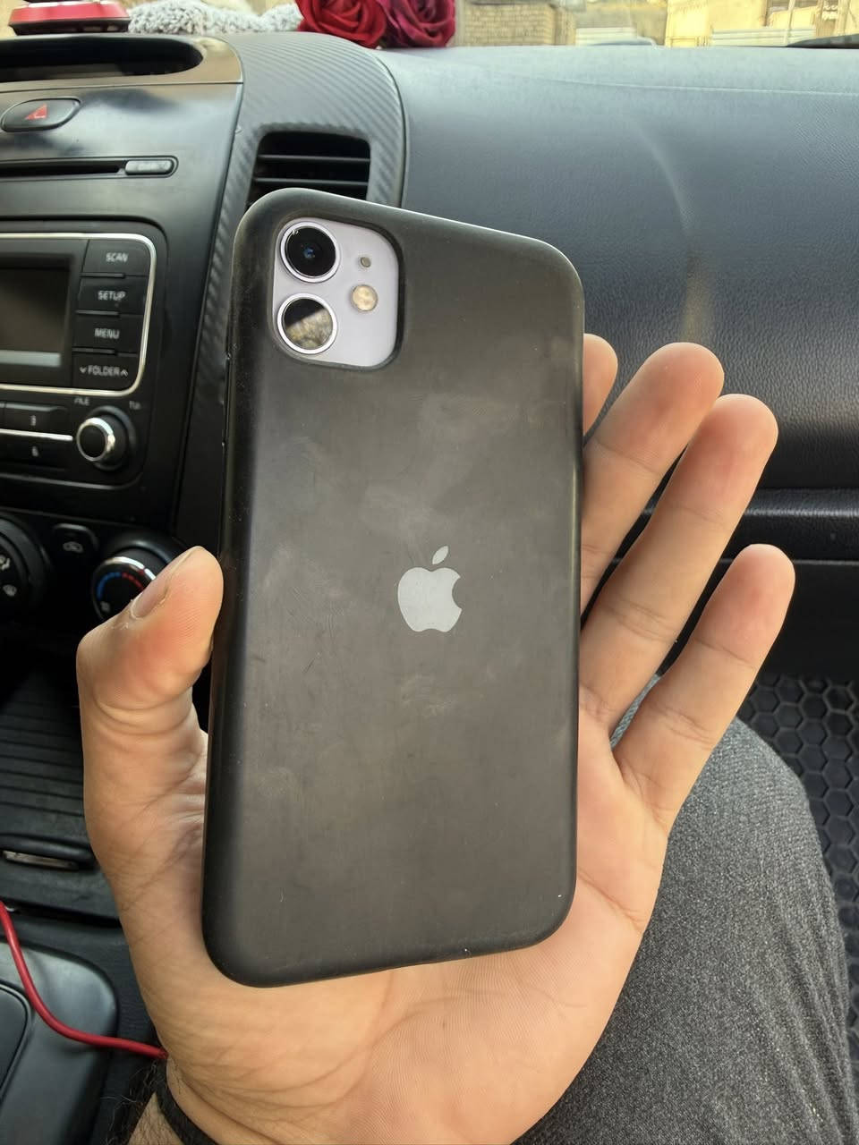 ايفون 11 عادي
مبدل شاشه تفصيخ وضهر للبيع سعره 190 وبي مجال مكاني بغداد ***********
