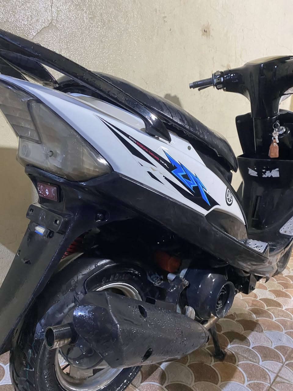 دراجه ماكس عدله للبيع  مفتوح محرك مجفته كامل  صلنصه رياضي  دبلات الاماميه واكفه 
 صارلها يومين ما مشتغلهَ
سعر 300 وبيها مجال  ديالى 
الحي


**إذا كنت صاحب هذا الإعلان وتريد حذفه لأي سبب، رجاءا أرسل رسالة إلى الدعم الفني**
