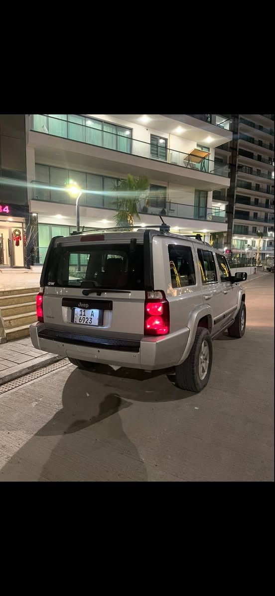 جيب كومندر موديل 2008
حدث امريكه جاملغ صفحت السايق 
والجملغ صفحت  السكن صبغ فقط 
صبغ البنيد بسبب الجراد  
رقم جديد بغداد 
داخله جلد 
محرك 7.3 وكير واكسل مكفول
السياره عليه ترفيعه 2.5 انج
صدر امامي جديد منضومه تبريد جديده 
منضومه بانزين كامله جديده 
بيه منضومه غاز ٦٠ لتر 
تحكم ستيرن حساسات خلفيه 
السعر ١٠٥ 
***********
