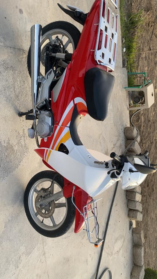 ماطور للبيع سرفيز مديل 15 كله شغال كامل مكمل دبل دسك بلدي كله كوري ماطورنضيف على كل عيب سعر خاص او تصال ***********
