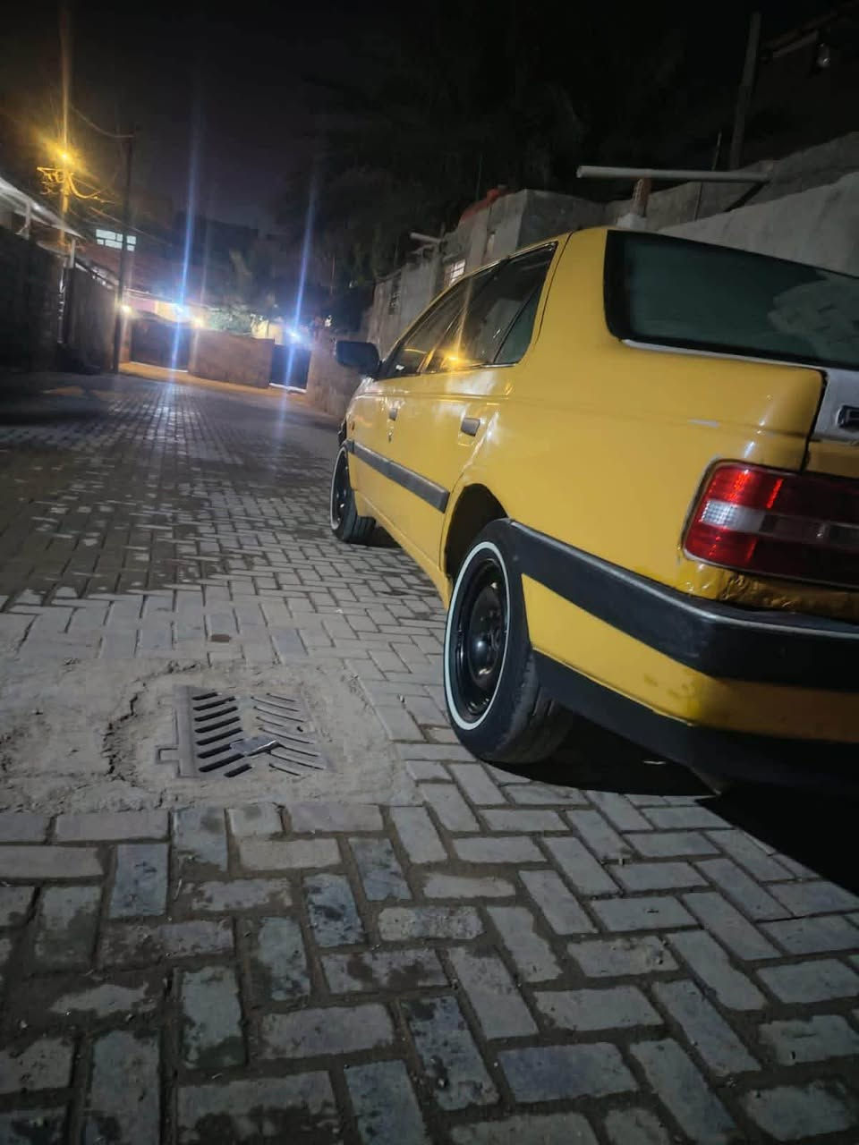 🚗 للبيع بيجو 405 موديل 2010
* محرك 1800
* كير عادي
* اللون أصفر
* المحرك ممتاز
* الكير ممتاز
* التبريد ممتاز
* تشتغل من أول دقة
* السيارة جاهزة للاستخدام
* بيها طگة خفيفة بالجاملغ الخلفي جهة السايق

السعر: 3,500,000 دينار عراقي قابل للتفاوض بالمعقول.

📞 للاستفسار والاتصال: ***********
