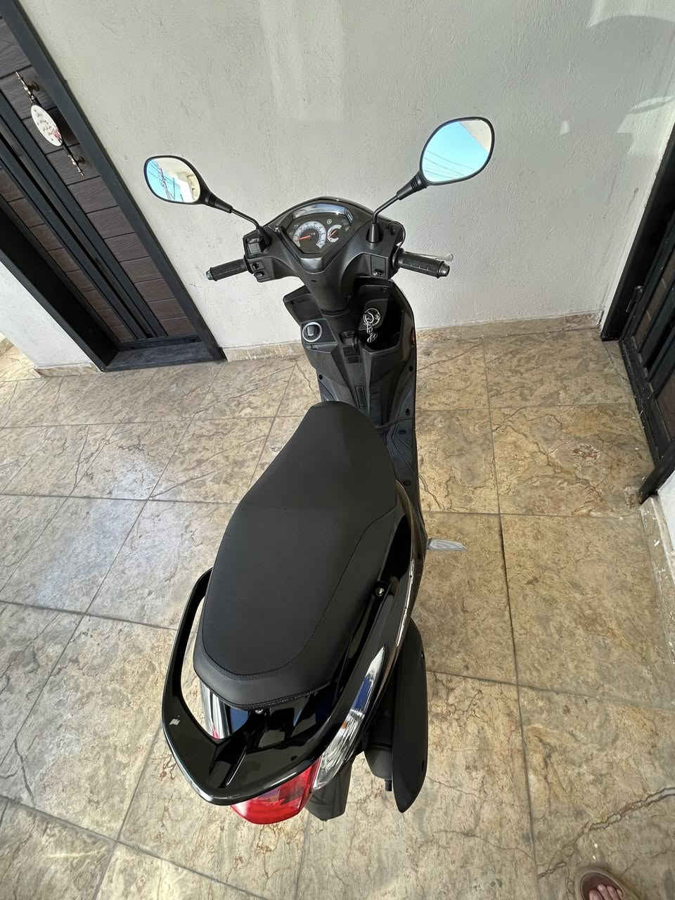 السلام عليكم 
دراجه ياباني يوماها نوع اكزز z
مديل 2020 
دراجه ماشيه 9 الاف 
تدفأه يدات 
ستان حساس 
كفرات اصليه 
نضام ايكو مال بانزين دراجه اقتصاديه 
تايرات تخم جديد 
محرك خير من الله نكره سلف بأي وقت 
كهربائيات كله شغاله 
كما موضح الدراجه بل صور 
الدراجه بحاله الوكاله برغي مامفتوح بيه جيب فيتر وافحص 
مكان بغداد 
رقم  ***********
متحصلني رصيد اتصل وتساب
