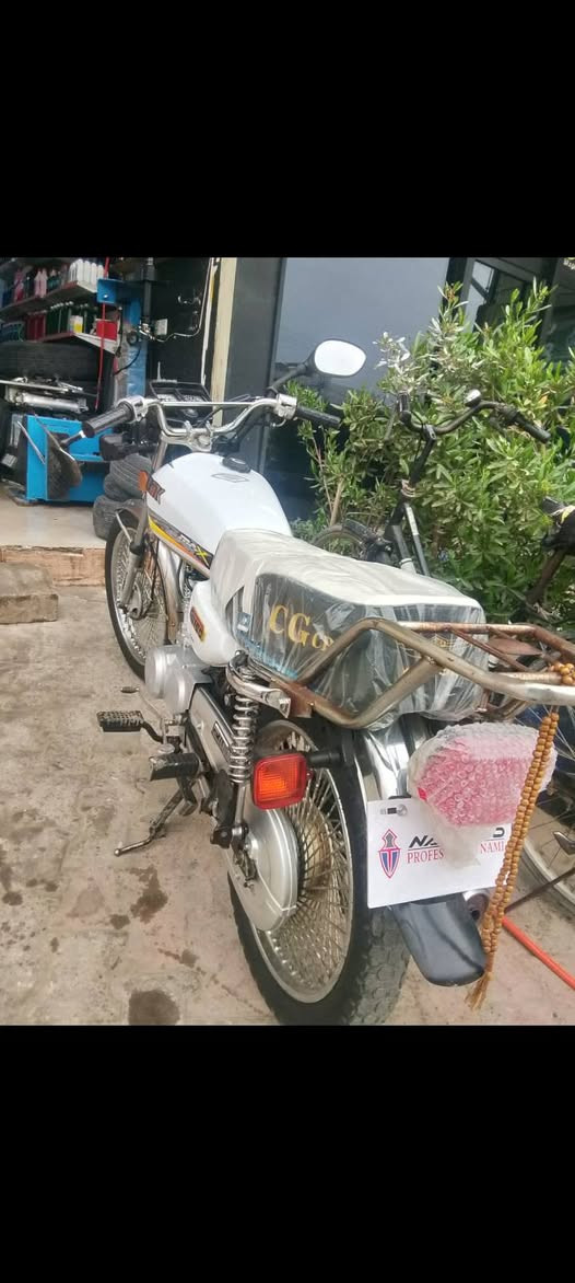 سلام عليكم دراجه ايراني للبيع موديل21 مكينه كبس كهربايات شغال كلهن لاصرف ولابخار ولاصوت مكينه اخرس تايرات لوك وياله مصطره دبلات كدام او وره جديد دراجه تاخده تتعيلي سعر 450 بي مجال قليل للطيبين ادا تكسر بي اسمعك كلام مو حلو ادا مو شراي لادوخني رجاءن مكاني كركوك خاص موجود رقم ***********♥
