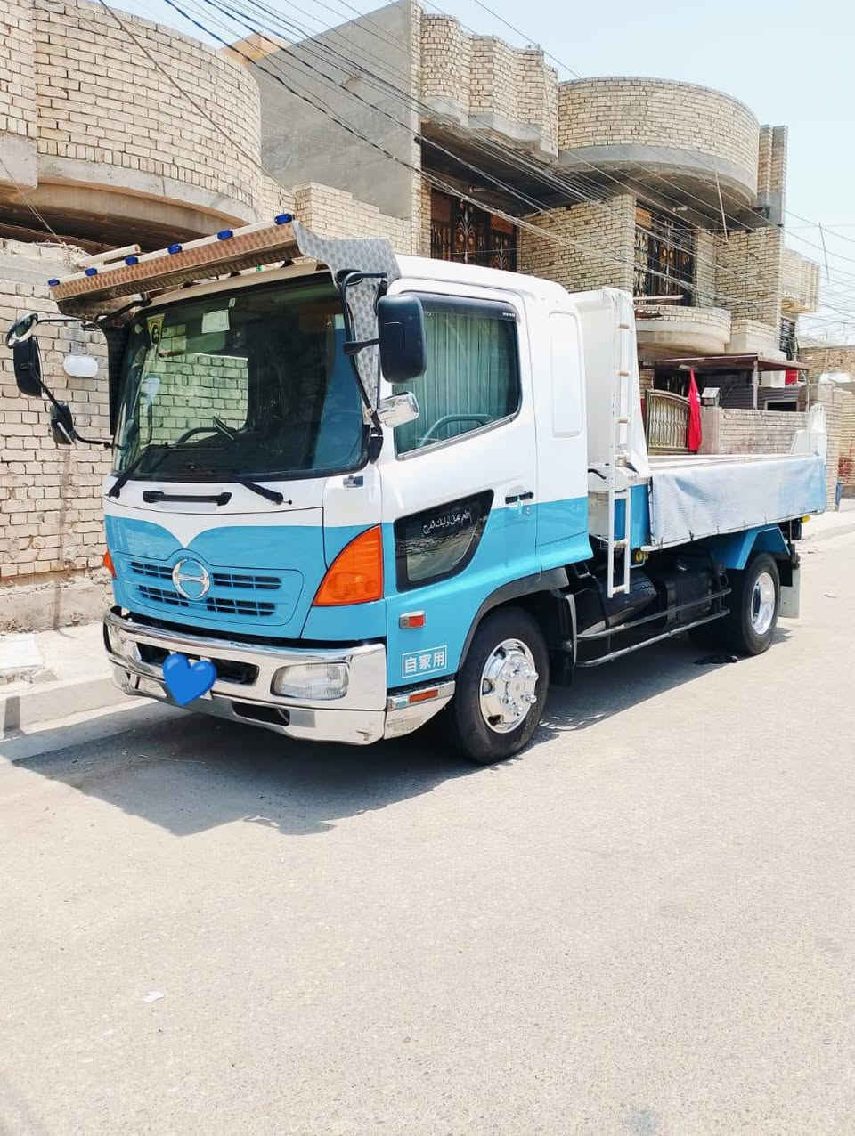 السلام عليكم هينو شيطان قلاب للبيع مكينه ٨٠فول عادي رقم بصرة بسمنة مكاني بغداد حي النصر‏‪***********‬‏
