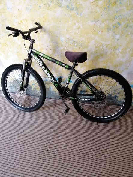 السلام عليكم
بايسكل للبيع حجم كبير مكان زبير شارع ١٧ //السعر ٨٥// ***********
