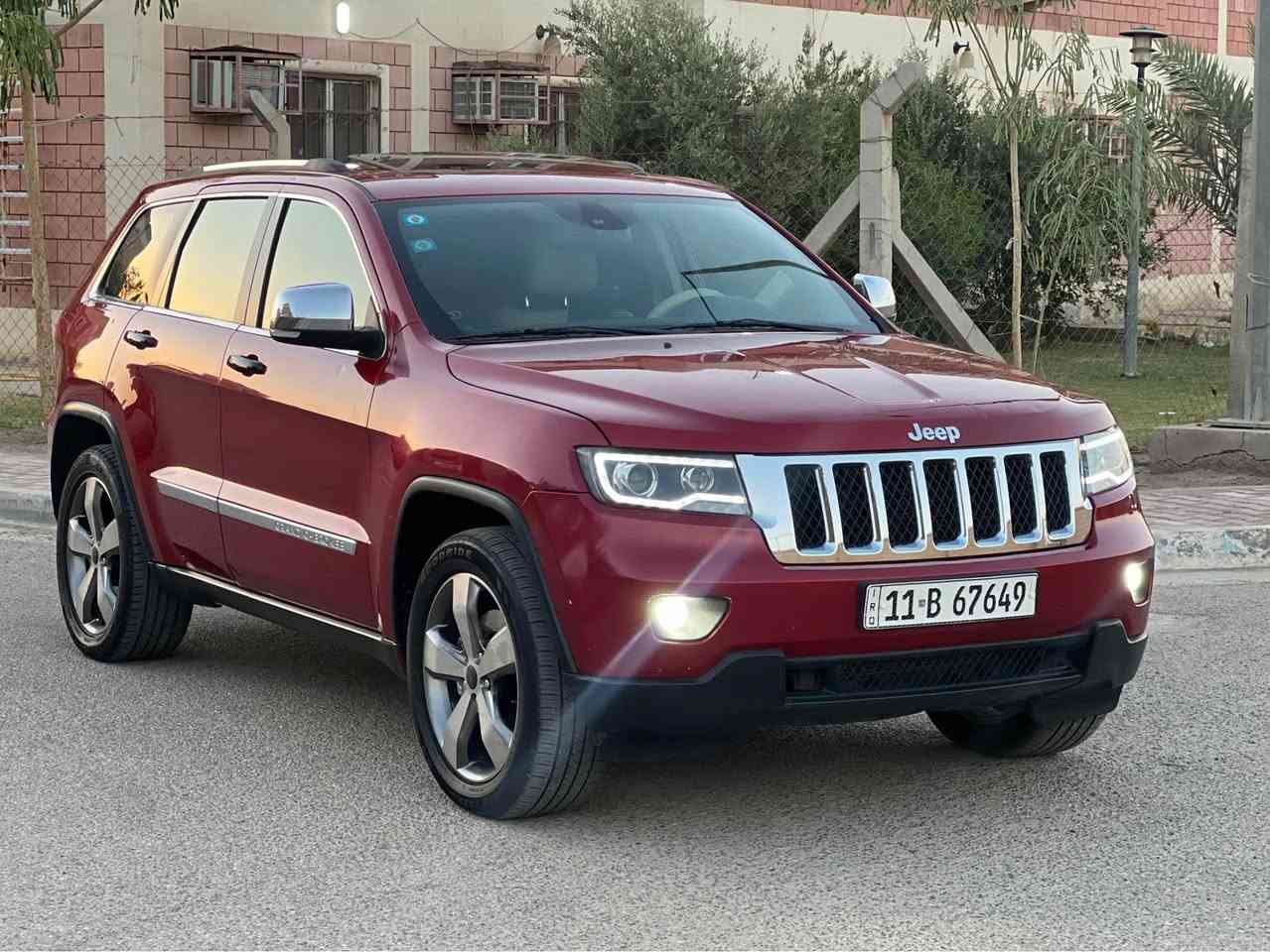 2011 Rt 5700 
السعر.   138 وبي مجال 
فول بنوراما كشنات جلد كهرباء 
داخل بيجي جدا نظيف  شاشه كبيره كامره 
السياره كلين داخله بيه جاملغ كلير من امريكا وبالعراق شبر بالجاملغ الثاني ايرباكات سليمه  سونار موجود جديد 
محرك كير حداديه تبريد كله جاهز 
رقم جديد باسمي تحويل مباشر 
مكاني بابل حله مركز المدينه   
*********** حلة, بابل
