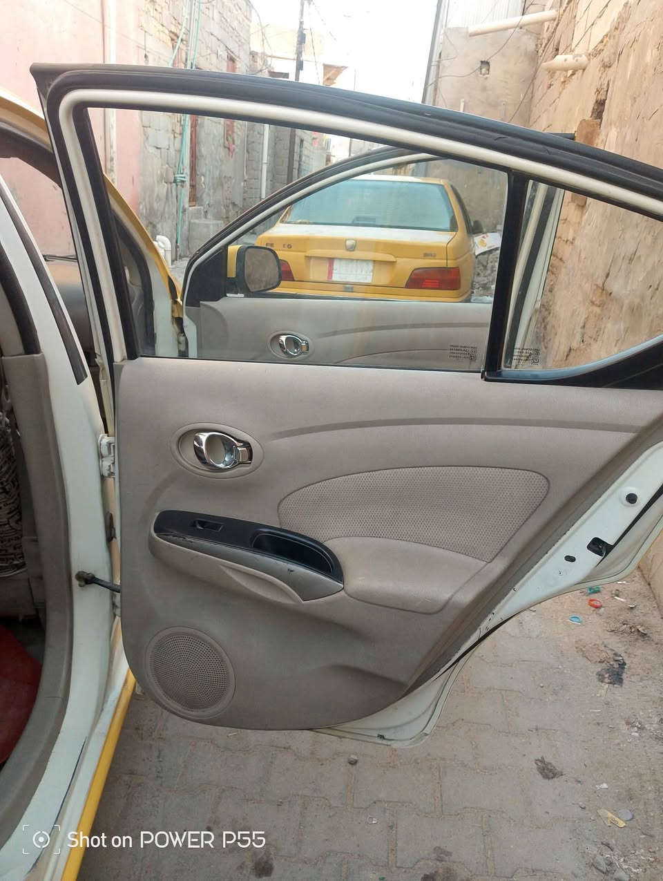 نيسان سني مديل 2013 السياره جاهزة من جميع النواحي كير محرك حدادي رقم الهاتف *********** البصرة, العراق
