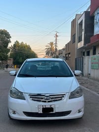 بي واي دي • ٢٠١٣ • رقم بغداد
