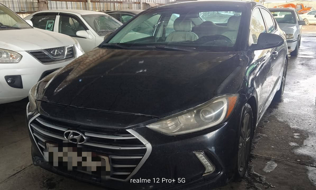 النترا 2017 امريكي
كير at شرط
محرك 2000 شرط
كابون جديد بطاقه تبادل
لون اسود رقم اربيل هزه لغايه شهر 8
السنويه لغايه 2029
مواصفاتها نص فول
الضرر قطعتين جاملغ مع بوتيد 
بيها ملاحضات
 محافظه نينوى
للتواصل ***********
***********
