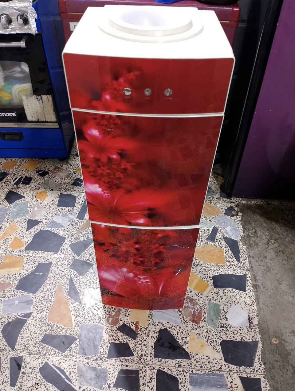 حار بارد ثلاجه يوجد خدمه توصيل سعره 75
@إشارة


**إذا كنت صاحب هذا الإعلان وتريد حذفه لأي سبب، رجاءا أرسل رسالة إلى الدعم الفني**