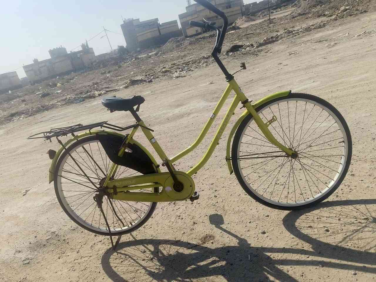 السلام عليكم بايسكل سياحي كلش حلو مديل 24 بعده نضيف مابي اي زلغ سعره 80 وبي مجال مكاني بصره الفنجانيه رقم *********** موجود واتساب
