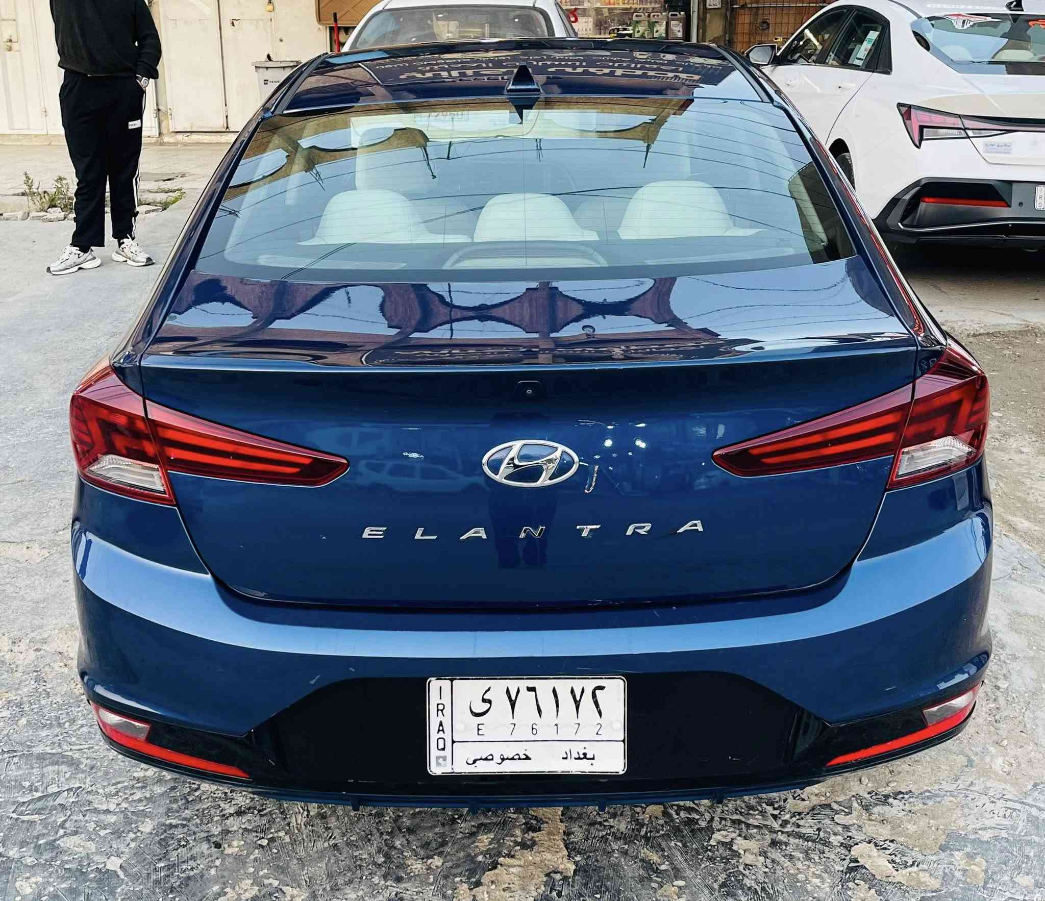 هونداي النترا 🇺🇸صبغ ابواب ثنين توحيد لون وجاملغ مبدل نفس اللون    فقط بارد حافة البنيد كير ايتي بلادي المرغوب وصار عندي مكانين بي دي ار صغار كلش السياره عليهة سيرفس عام من كلشي 
مـوديـل \ 2019
المـواصفات
ردرات جانبي •
تحديد مسار•
ثلاث وضعيات قياده •
حساسات خلفي  •
شاشه كامره دوره •
كروس سرعه•
مانع انزلاق•
لايت زنون اصلي • 
تحكم ستيرن جهتين •
شاشه صغيره للأعطال•
ويل كب •
-نضام البريك ABS •
4 دسك•
حساس لضغط الأطارات بالدشبول•
السعر . $122$وبيهة مجال 
مكان السياره بغداد/حي الاعلام رقم***********
