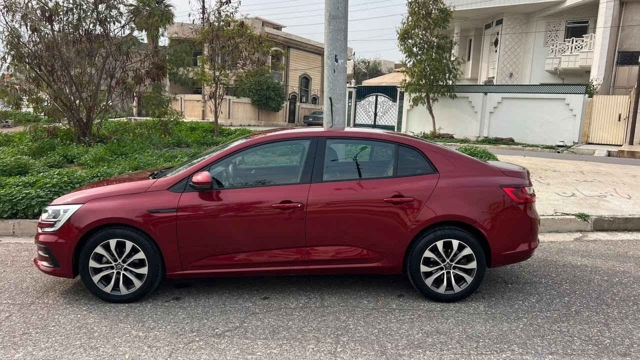 السلام عليكم
رينو ميگان 2023 السيارة گلين تايتل مكفولة كفالة عامة بدون صبغ وبارد گير ومحرك بشرط ماشية 41،000 كلم 
مواصفات : گشن جلد قرميدي ، شاشة كبيرة ، حساس خلفي وكامرة خلفية ، نظام eco الاقتصادي ، تحديد مسار ، جامات كهرب ، سنوية جديدة وهزة جديدة وبأسمي السيارة 
للاستفسار : *********** / ***********
