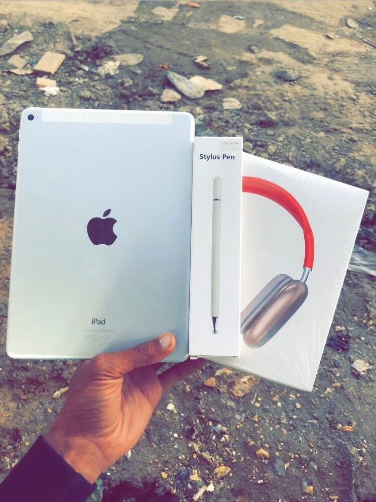 ipad 8 . نسخه شريحه . ذاكره 32
بطاريه 95% واعلى . إمريكي . نموذج M
نظافه 100%
ملحقات : قلم + سماعات airpodsMAX + كيبل
فحص + ظمان
سعر 149 الف مع توصيل 🔥
للحجز ارسل رقمك وعنوانك


**إذا كنت صاحب هذا الإعلان وتريد حذفه لأي سبب، رجاءا أرسل رسالة إلى الدعم الفني**