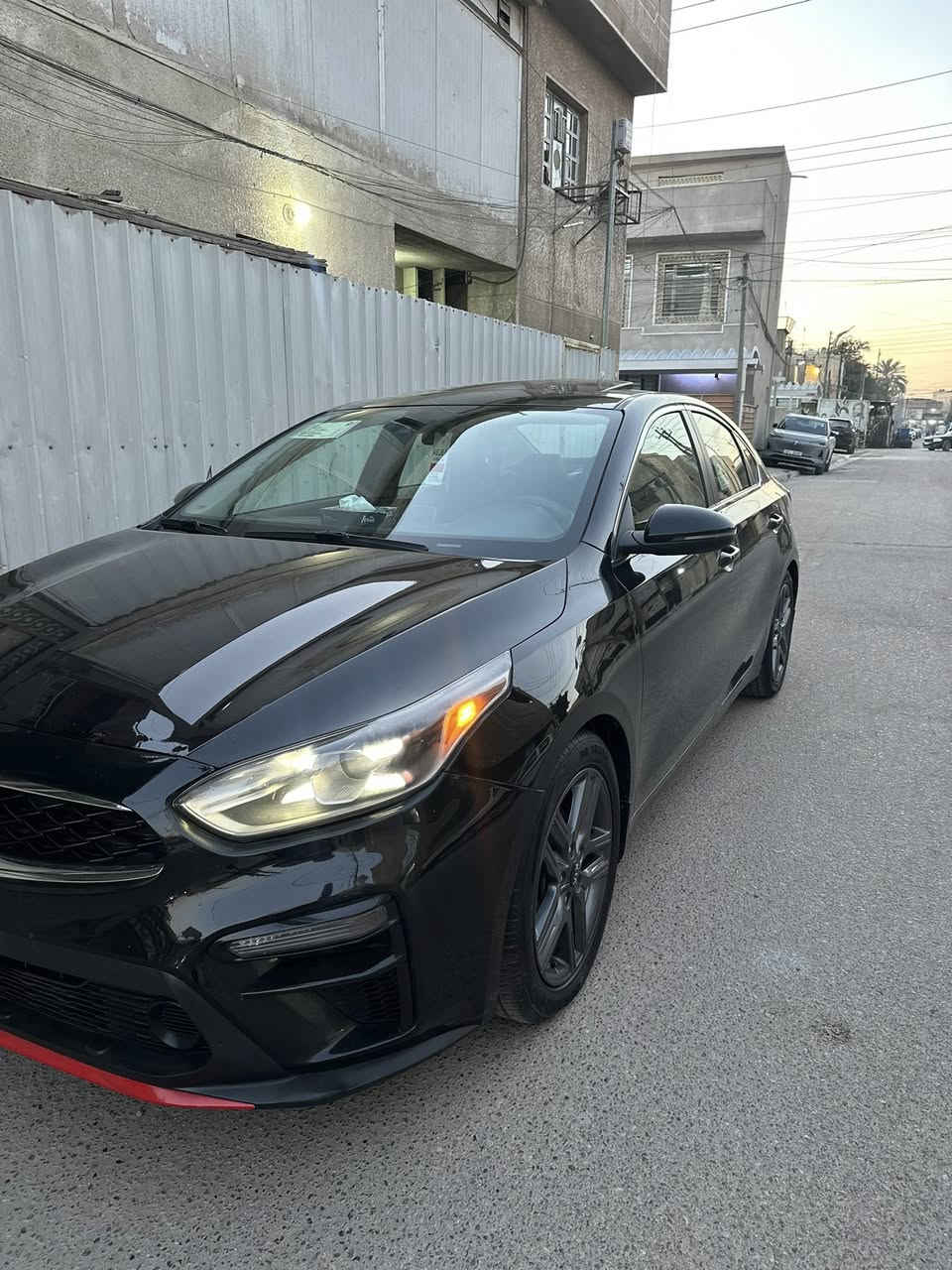 السلام عليكم
فورتي 2021 لون اسود فول 1على1 فئة EX

السيارة ماشي 60

مواصفات👇🏽

🔴 فتحة

- 🔴 مو بصمة  سويج بيه 2

- 🔴 ترحيب باليدات

- 🔴 مانع انزلاق

- 🔴 رادار توقف ذاتي

- 🔴 رادار تحديد مسار

- 🔴 رادار تحذيري بالمرايات الجانبية

- 🔴 كامرة خلفية حساسات

- 🔴 ويل19

- 🔴 لد نهاري 

- 🔴 كشنات جلد

- 🔴 تدفئة وتبريد بالكشنات

- 🔴 سستم صوت هارمان كاردن 

-🔴3اوضاع قيادة سبورت وسمارت ونورمال

- 🔴 تبريد قطعتين 

- 🔴 كشن السائق كهربائي⁠

-🔴 ⁠بجم كبس وموضح بل صوره  تحت قبق الصندوق ￼خفيفة 

جوه يم رقم الصندوق بس موضحة بالصورة 

-*️⃣رقم بغداد

-🔴مكان السيارة بغداد البياع 

اتصل عل واتساب ***********
