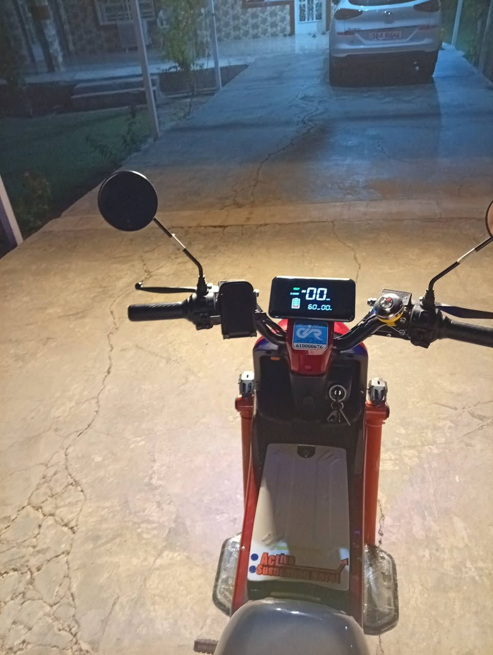 دراجه شحن X900PRO  البيع الدراجه حيل نضيفه مابيه اي نواقص مستعمله شي قليل  الملف 2000  خمسه باتري.   السعر 575 وبيه مجال  الستفسار (***********)
