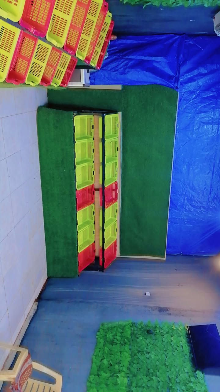 بسم لله الرحمن الرحيم
يتوفر محل مخضر وفواكه مع مخزن  جاهز للأيجار مع بيع كافة غراض المحل ٣ استاندات عرض + جامخانه واجهة المحل +سبلت2 طن  +ميز +ميزان الكتروني١+ميزان عادي ٣ +منظومة كامرات +شاشة+اعلان محل+كرسي مع طبله +غلاية جاي +ام بي ثري+ راوتر + شمعات شحن 2 + سلات كبيره ملونه عدد ٣٤+ سلات دائريه حجم كبيرعدد ٨ +شمعة قاتلة بك وذباب+ باب بصمه+ ترمز ماي وماء اساله يعني محل جاهز ومتكامل مابي نقص اي شي ربع ماتصرف علي تجي وتكعد والموقع ع شارع سايدين تجاري ميه بالميه بجانبهه افران ومخابز وسناتر ومطاعم وصيدليات قرب المستشفى الصيني موقع كلش حلو وحركه حلوه ورزقه خير من الله
سبب البيع طلع تعييني والحمدلله  بعد مااكدر اوفر بين الشغلتين... ربي يرزق الياخذه وشايف بي الف خير
الموقع. البصرة _أبي الخصيب_ العوجة _الشارع العام(سايدين) قرب سنتر الزهراء وسنتر عبدالرضا2 وسنتر لؤلؤه
السعر ٤ مليون
الأيجار الشهري ٣٠٠ ألف
***********
