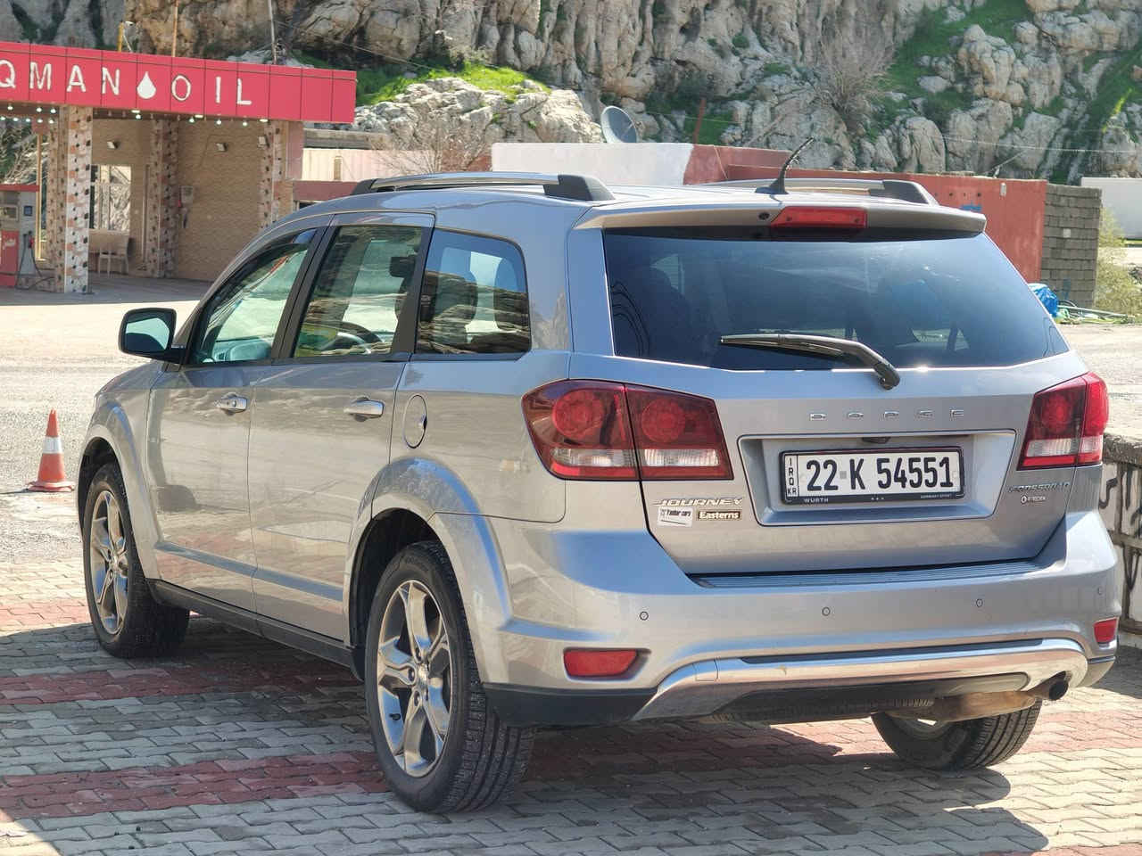 دوج جورني2017 ، فول فول مواسفات، مكفولة من صبغ و من تعديل ، ۲قطعة مبدل بلادي ، سنوية و رقم جديد تحويل وكالة شرط ، ماشي۷۰مايل ، دينار مصرف مابي، مكان.اربيل
ر.م/***********
