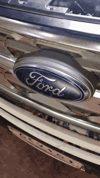 ورشة الثقه التجفيت كافت المحركات الباصات الحديثه ديزل والبنزين العنوان كربلاء اطوريج طريق الرجيبه *********** قبل العمل وبعد العمل تحياتي لكم جميعا
