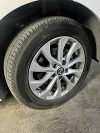 للبيع مع تايراته 07901853207  400 $