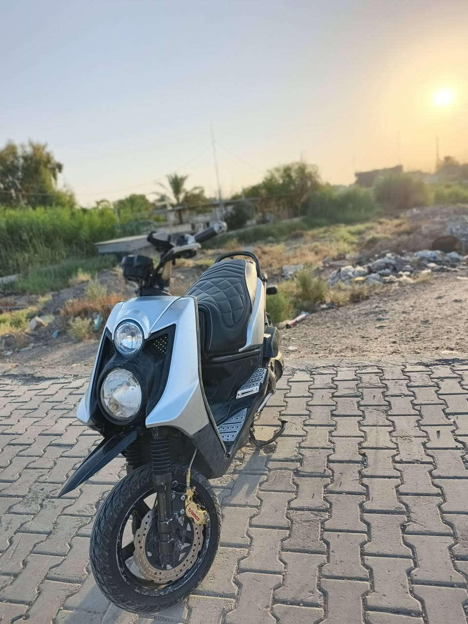 سلام عليكم 
سكنس جبلي للبيع 
الدراجه بلاديه
شلعه معدل فول كهربايات كلها شغاله
كلشي ما ناقصها 
السعر مليون وبيها مجال 1000
الرقم ***********
