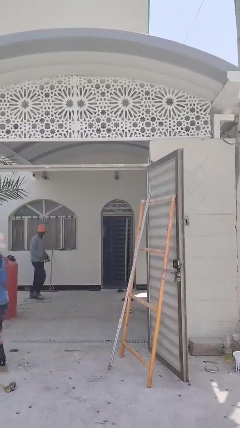 ***********
حدادة المياحي لكافة اعمال الجملونات وسقائف الكيربي والسنديج بنل وسقائف الكي سبان

البصرة حي الزيتون

