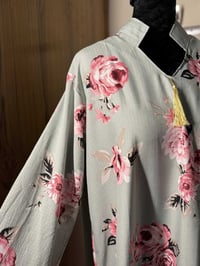 گلبية خليجي كويتي جديد 😍🤍  القماش كريشة مضمونة لاتكصر ولايتغير لونها  ...