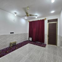 بالخاجية • ١٠٠م • ٣ غرف