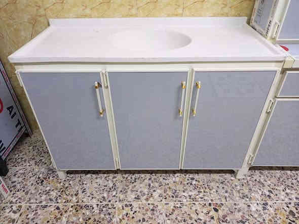 كونتر مترتين ٣قطع وياه سنك مرمر ب360 الف بس تفصيل خاص لعنوان ابو لخصيب بهادريه اكو خدمت توصيل بكروه 
*********** البصرة
