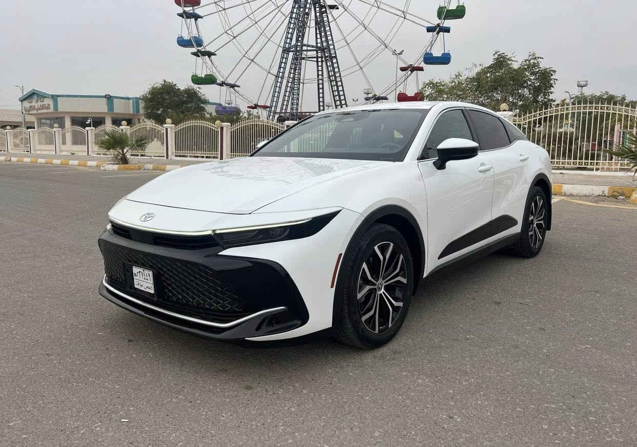 السلام عليكم
للبيع 2024 تويوتا كراون هايبرد 
2024 Toyota crown XLE
 
السيارة دخول جديد وكلشي مذكور بالفيديو 
ايرباك ستيرن مبدل اصلي 
كامله من كلشي 
صور الحادث من ضمن الصور 
السعر 27,000 $  (270) ورقه 

للاستفسار الاتصال على 
***********
