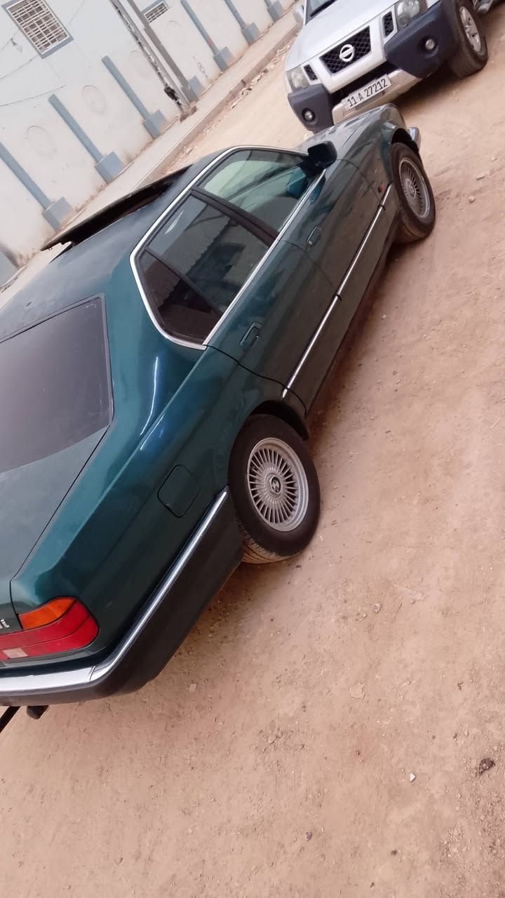 بيام 730مكفوله كير محرك حداديه تبريد فول فول مواصفات غرفه عسليها كشنات كهربائيه فتحه مري كهربائيه سنتر لوك تتقفل جام يصعد ويا السنتر مكينه 6سلندر مفتوح سياره جاهزه مكان نجف ***********
