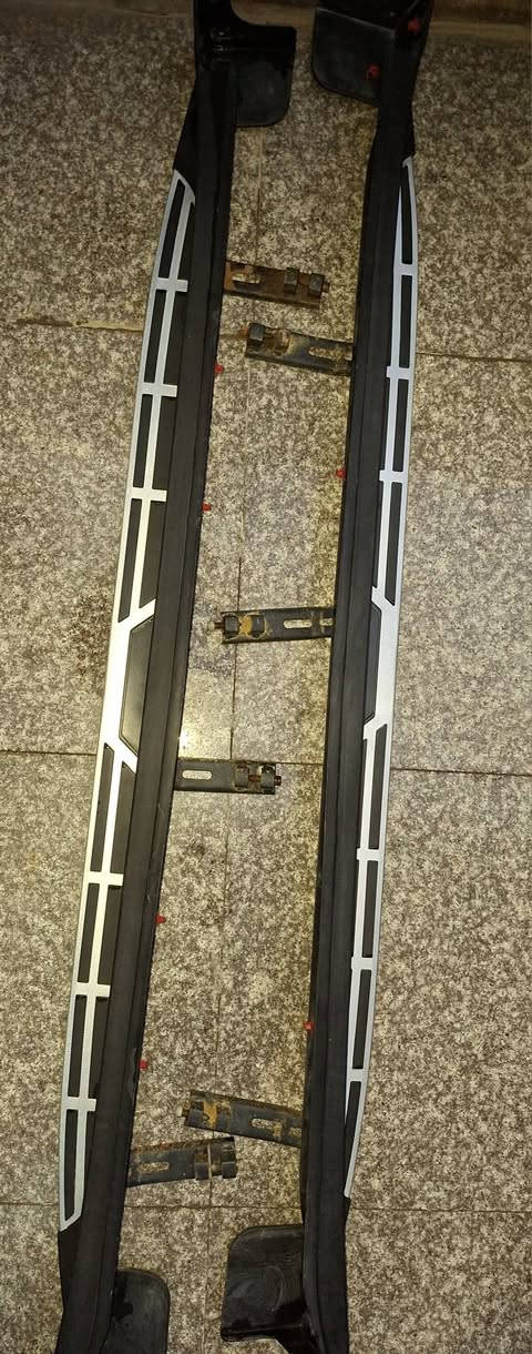 السلام عليكم دوسات توسان ٢٠٢٠ للبيع مستعمل شي قليل 
مكان فلوجة سعرهم ١٠٠ بيها مجال اخوان اكو التجاري غير شكل  كلشي بسعره الاتصال ***********
