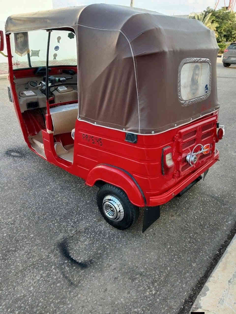 سلام عليكم تكتك 18تكتك جاهزه مناقصه برغي مصبوغه جماليه فقط تكتك محرك 20بيه يخبل كهربائية شغاله رقم وسنويه سعر4900وبيه مجال عنواني بغداد المحموديه رقمي***********
