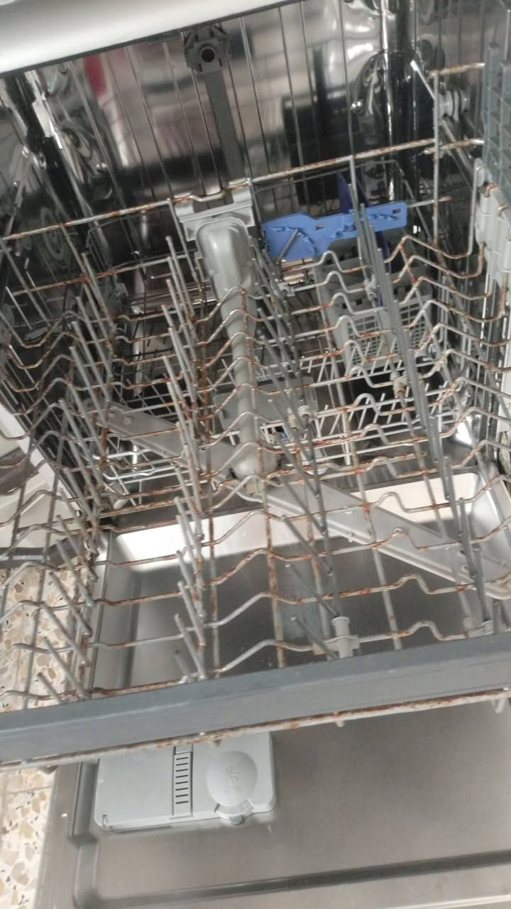 غساله صحون شغاله 8برامج شغلها يخبل
قيم السعر واخذ 
مكاني بغداد الزعفرانيه 
سبب البيع ماعندي مكان مطبخي زغير


**إذا كنت صاحب هذا الإعلان وتريد حذفه لأي سبب، رجاءا أرسل رسالة إلى الدعم الفني**