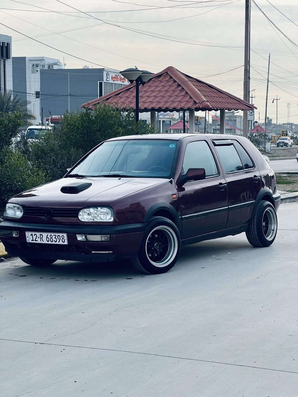 السلام عليكم للبيع
سياره كوالف نفخ موديل1993 لون ماروني 
كير عادي محركها 0:3 محركها بي تبخير فقط طخم جديد ..سعرها 47وبيها مجال 
ويلكب رياضي + كزوز مال جارنجر بوابات+تايات جديده رياضيه سياره كامله مكمله بيها صبغ فقط مال هزه بونيد وسقف وجاملها فقط مال هزه تقيل لا حادث ولا ضربه
سياره بسمي اني صاحبها سنويه لل31 هزه جديده رقم نينوى مكاني موصل هيما ستي 
***********:..:***********
