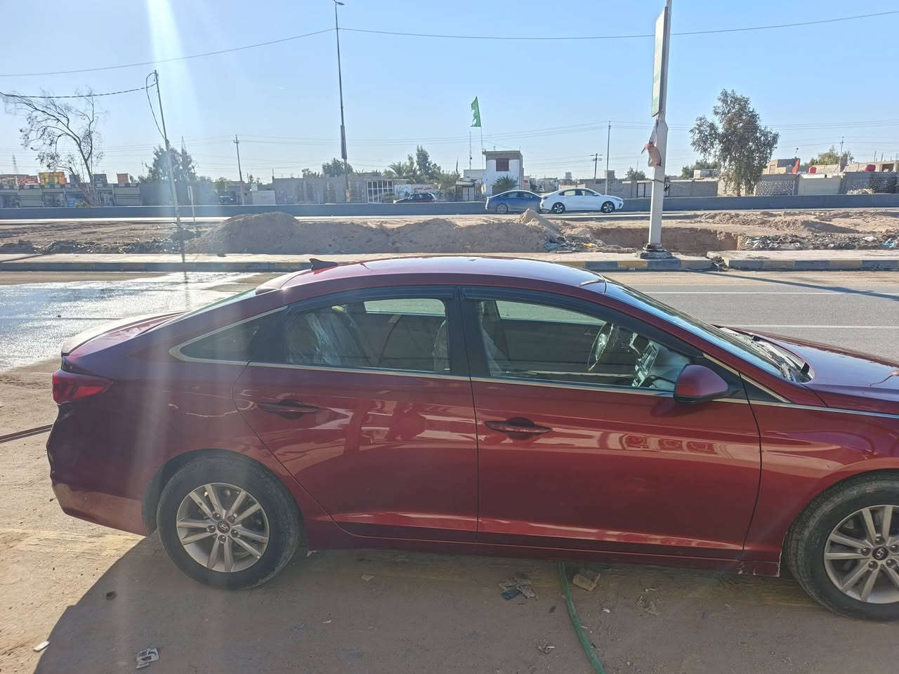 السلام عليكم.
سوناتا مديل 16
السياره كلين وارد امريكي مكفوله كفاله عامه 
من ضربه وتبديل وصبق 
رقم جديد
السياره بسمي 
تحكمات مثبت سرعه 
مكينه كير كفاله
السعر  125 مجال بسيط 
للستفسار اكثر 
***********
