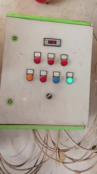 براد 3طن تجميد وتبريد للبيع مع محتوياته كافه  للاستفسار الاتصال على ال...