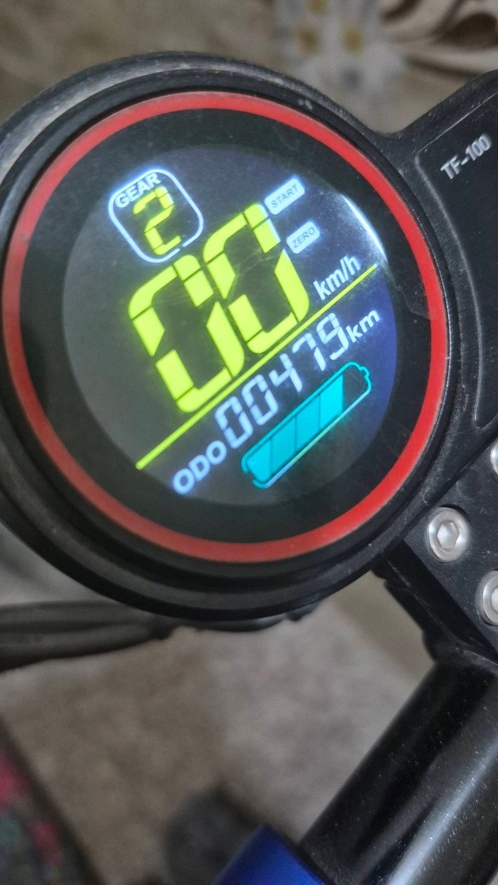 سكوتر power ride للبيع
سلام عليكم سكوتر للبيع
بطارية ليثوم

يتحمل وزن فوك 100

3 سرعات

مع شاحن اصلي

وعدة شد اصلية 

 ينطوني 

ماشي 479

شاحنة 48واط

اضوية + إشارات + نشرت ضوئية

فقط كسر بالكفر امامي
مكاني الزعفرانيه