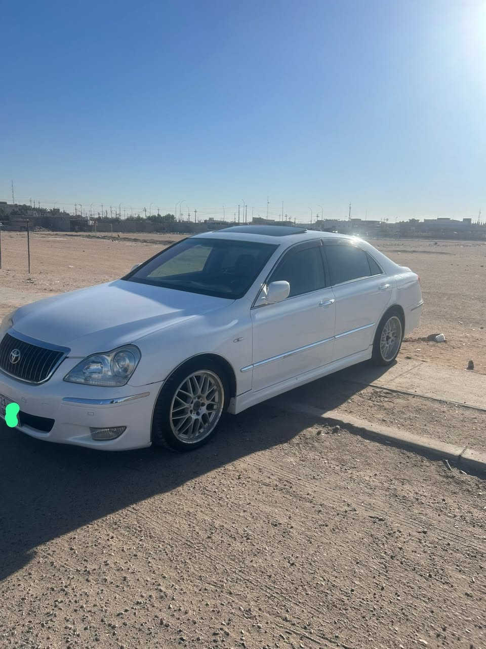 السلام عليكم ماجسته2007 اصل للبيع السعر 85وبي مجال لون ابيض 8سلندر ويلات رياضي كزوز رياضي بلادي خمس دكم فول مواصفات مزوعة رادار حساسات امامي خلفي كفالة عامة من الضربة والكصه سنوية وارقام متومة طبق الاصل المكان البصرة لاستفسار ***********
