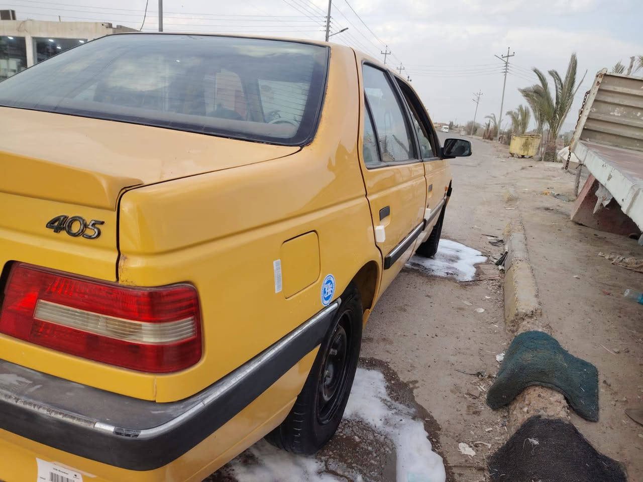 سلام عليكم خوان بيجو 405 مديل 16 سياره كفاله ما عده الضربه الي بلجاملغ موضحه ب مدكر امامي سنويه منتهيه ب 21 سياره جاهزه من كلشي كير ومكينه وتبريد 
العنوان بصره ابو خصيب الهاتف   ***********
غير متواجد ع فيس
