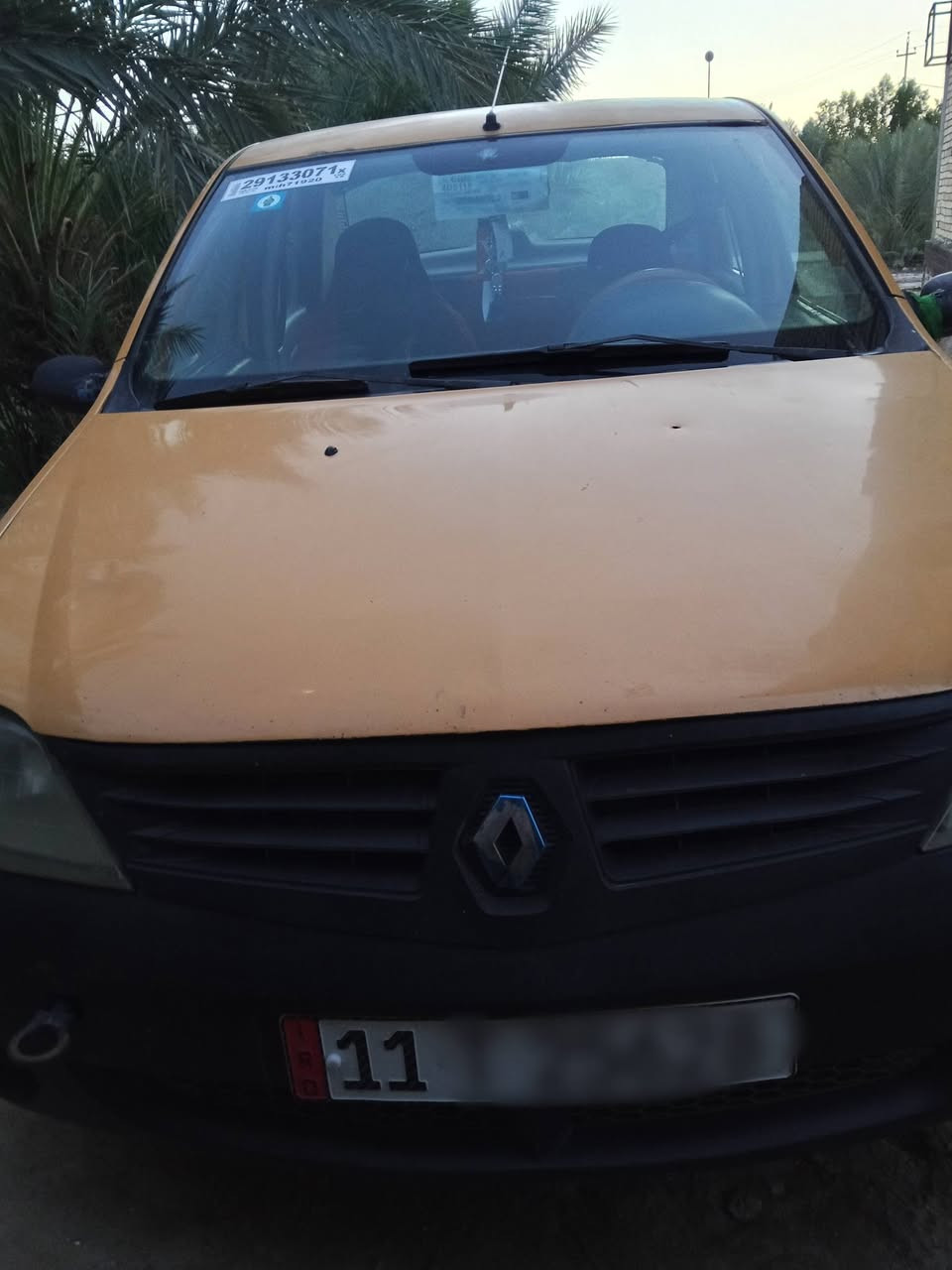 السلام عليكم
رينو لوكان للبيع مديل 2009
محرك گير حداديه تخم تاير
باتري جديد
رقم بغداد دولي تحويل مباشر
سياره نضيفه 
السعر 33
المكان السماوه -السوير
الرقم***********
