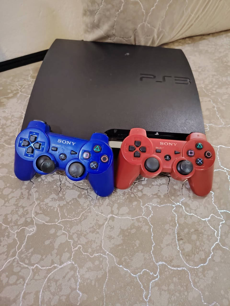 سوني 3 للبيع
سوني 3 للبيع او معارض
حيل نضيف 
4 جوستكات
العاب كثيره
السعر 150 بي مجال للطيبين
حي الفلاح الثانيه
***********
