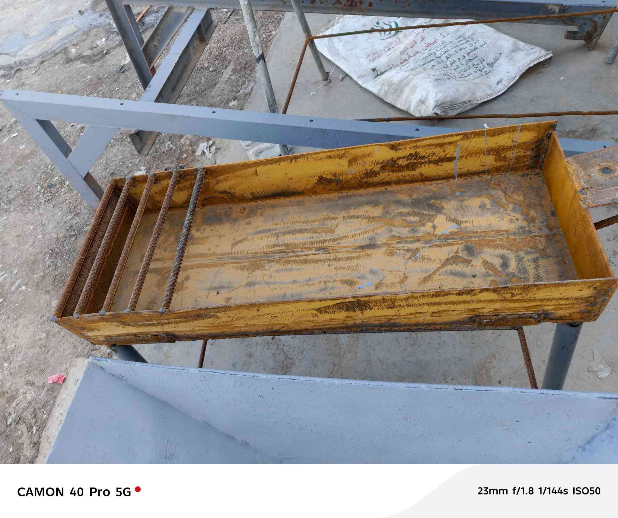 سلام عليكم للبيع هوز   مناكل عدد ثنين     عربانه سعر تصل عل رقم الهاتف ***********
