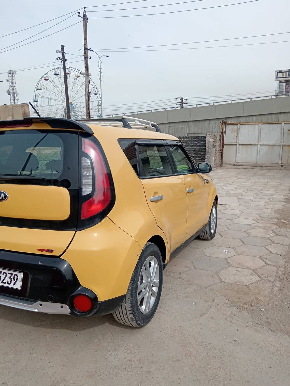 السلام عليكم كيه صول ٢٠١٥ سونار بلا منشور مكينه كير تبريد خير من الله السعر ١٠٥ وبيه مجال رقم الهاتف *********** ابو هادي مكان السياره بغداد الزعفرانيه والشراي يجي ويدلل واذ اكو مراوس فورتي ٢٠ وفوك عادي انطي فرق
