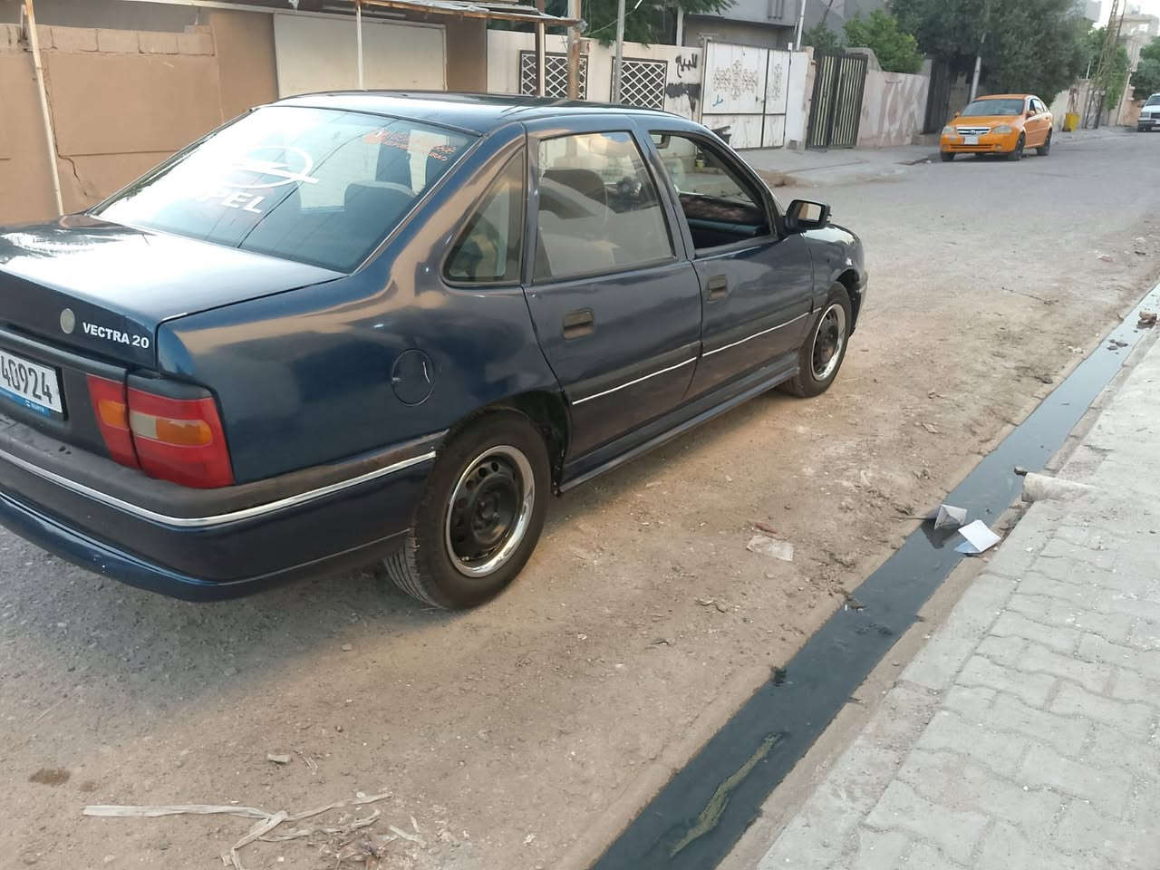 سلام عليكم سياره اوبل مديل 1994 محرك 20 كير عادي رقم ديالى السياره مابيه ضرار تعال افحص وشوف ابعينك بطاقة بازين مقدم عليه صار اهوي من مقدم بيع  مستعجل السعر 36 وبيه مجال لتواصل الرقم هاتف ***********الموقع كركوك
