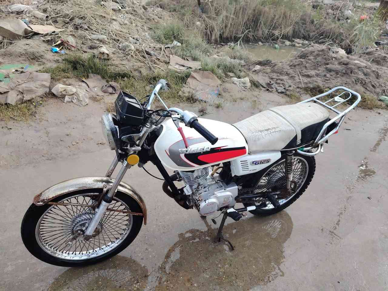 السلام عليكم دراجة للبيع موديل ٢٠ ارواق اصولي السعر ب٤٠٠ وبي مجال مكاني مسيب ***********
