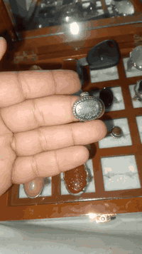 للبيع مكاني مدينه الصدر ***********
