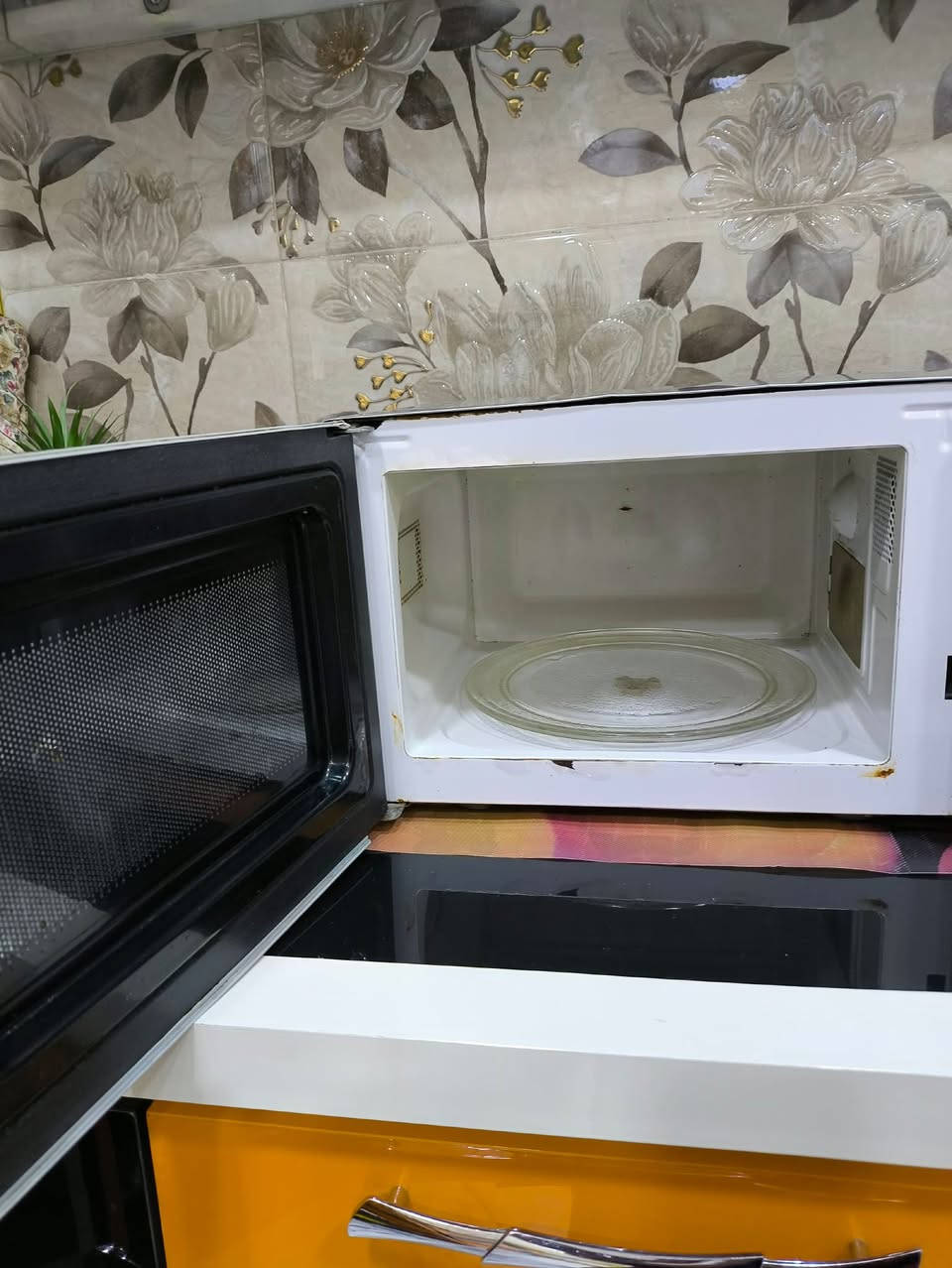 اغراض للبيع


**إذا كنت صاحب هذا الإعلان وتريد حذفه لأي سبب، رجاءا أرسل رسالة إلى الدعم الفني**