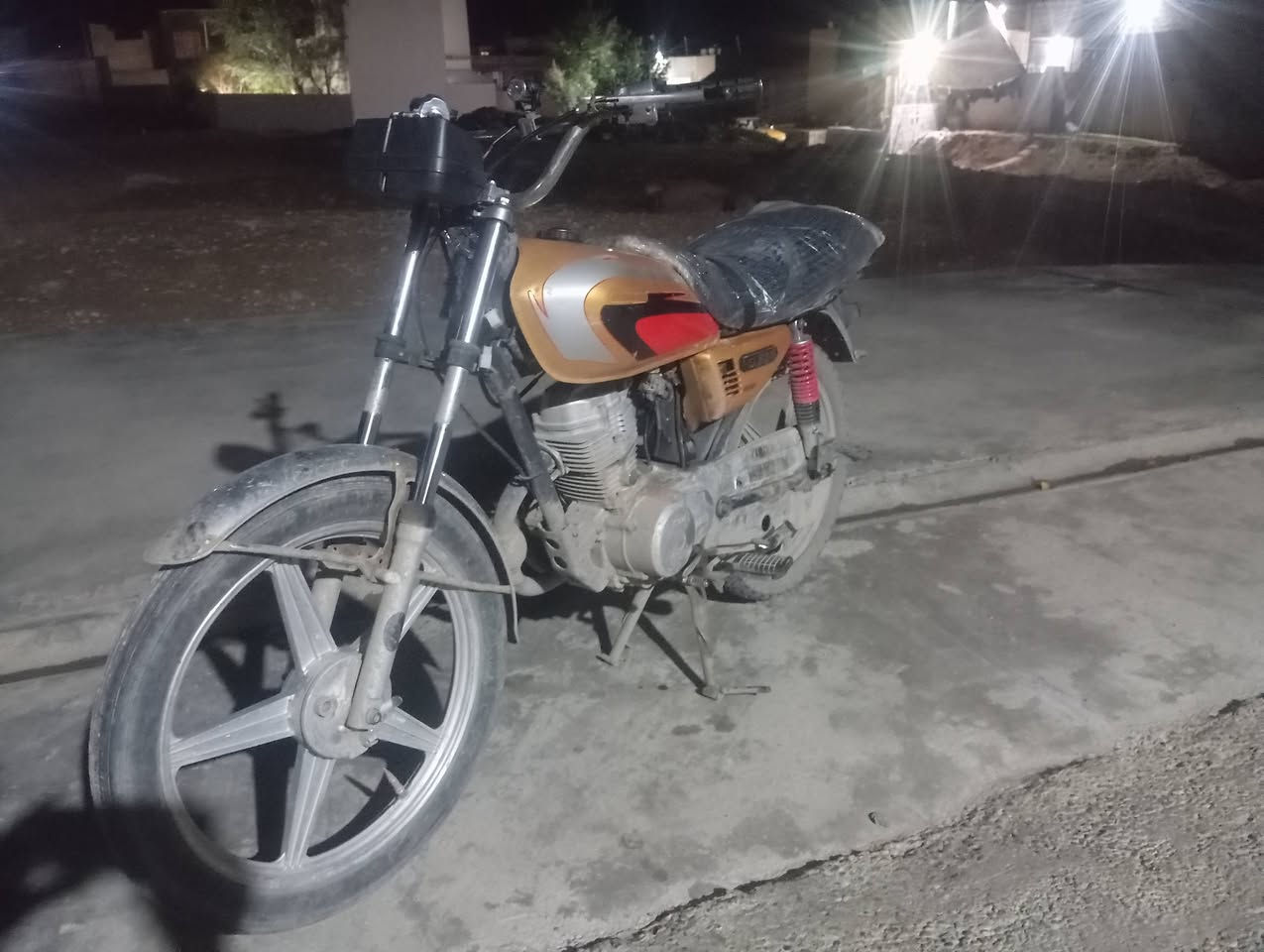 متاح دراجة نامي ٣ احرف مابيها لاصرف لاتبخير لاصوت موديل ٢٠١٦ عنوان خانقين
سعر٢٣٠بيها مجال رقم هاتف ***********
